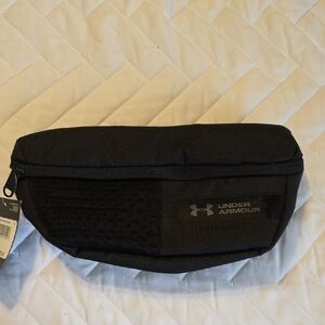 Under Armour Black Belt Bag